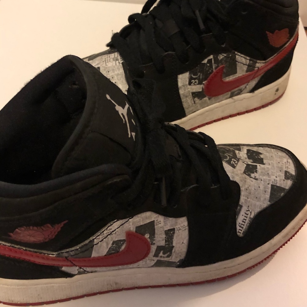 Air Jordan 1 Mid SE Newspaper Air Times Kids